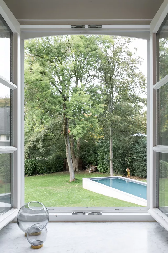 Lrarchitectes rénovation contemporaine habitation brique piscine intérieur cuisine dressing Auderghem Bruxelles