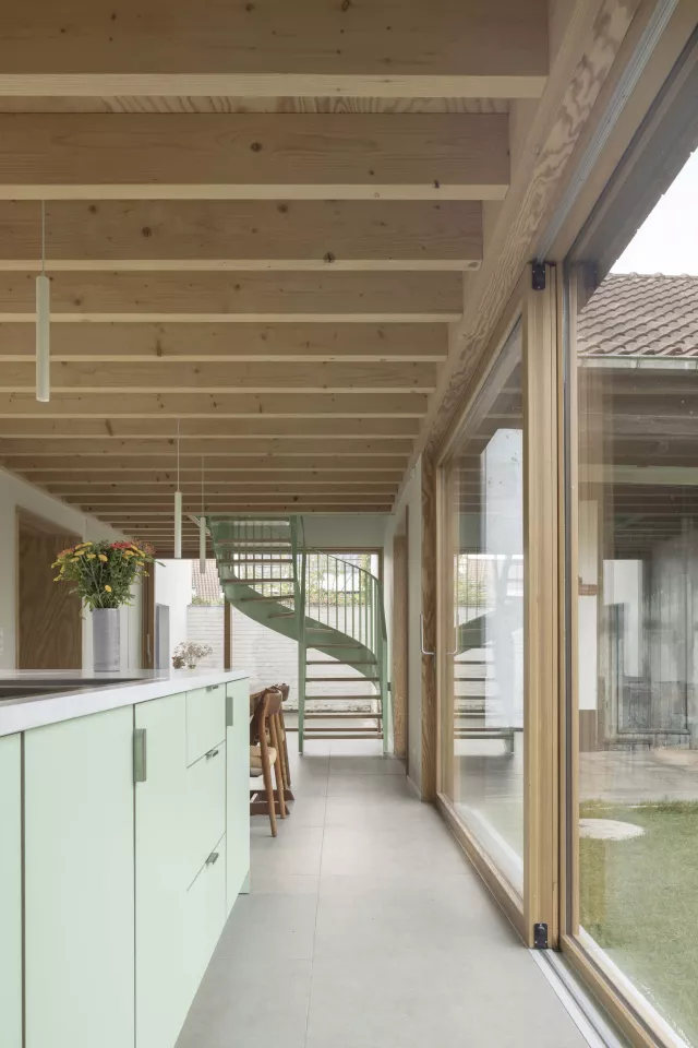 LRARCHITECTES habitation rénovation extension bardage bois brulé Wavre Barbant Wallon