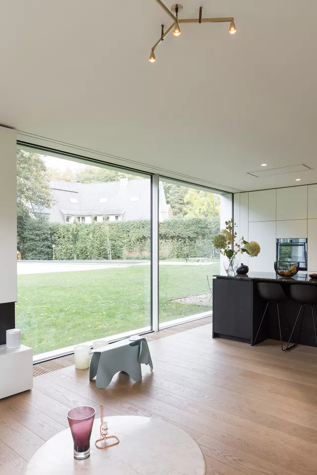 Lrarchitectes rénovation contemporaine habitation brique piscine intérieur cuisine dressing Auderghem Bruxelles