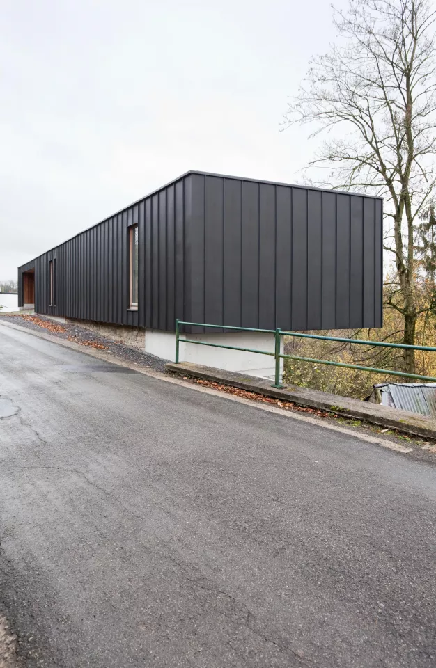  Habitation_contemporaine_zinc_pierre_Hamois