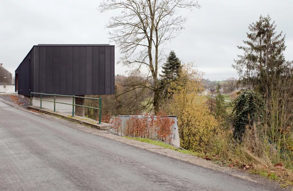  Habitation_contemporaine_zinc_pierre_Hamois